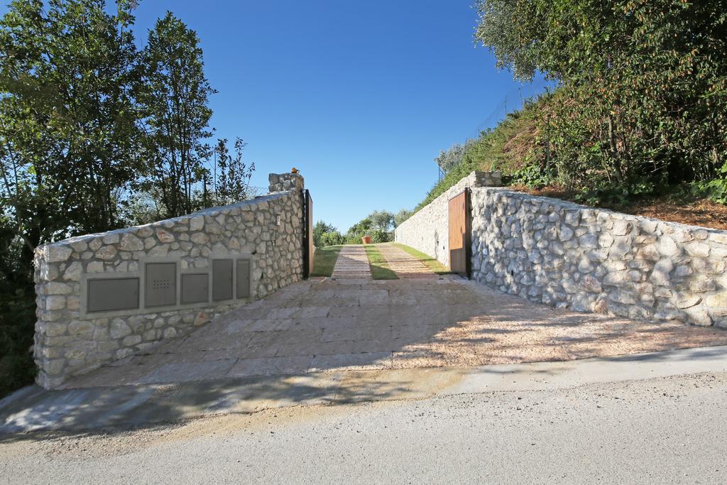 Villa Dei Rosmarini Toscolano Maderno Exterior photo